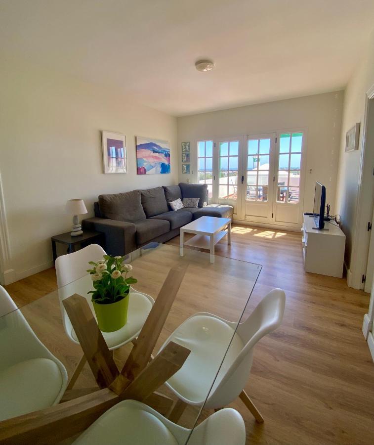 Apartamento Om Con Piscina Y Vistas Al Mar Apartment Costa Teguise Exterior photo